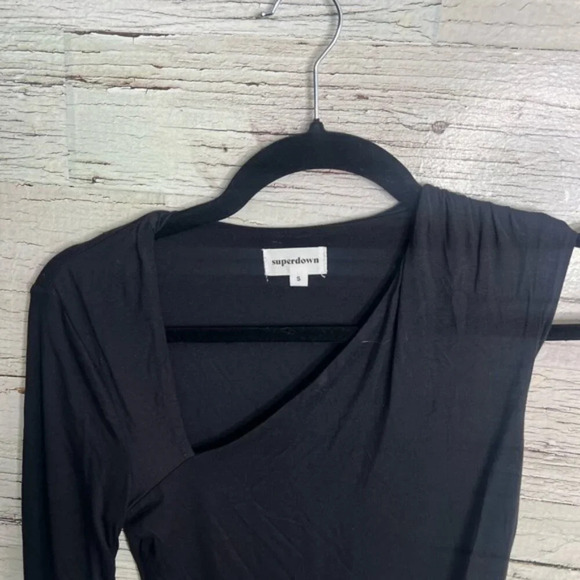 Superdown black bodysuit one sleeve size  small - REVOLVE - Picture 3 of 7